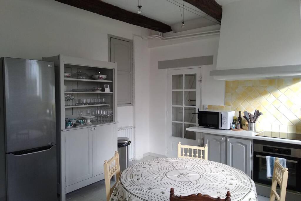 Maison De Maitre 230M² En Plein Coeur Du Village Camps-la-Source ภายนอก รูปภาพ