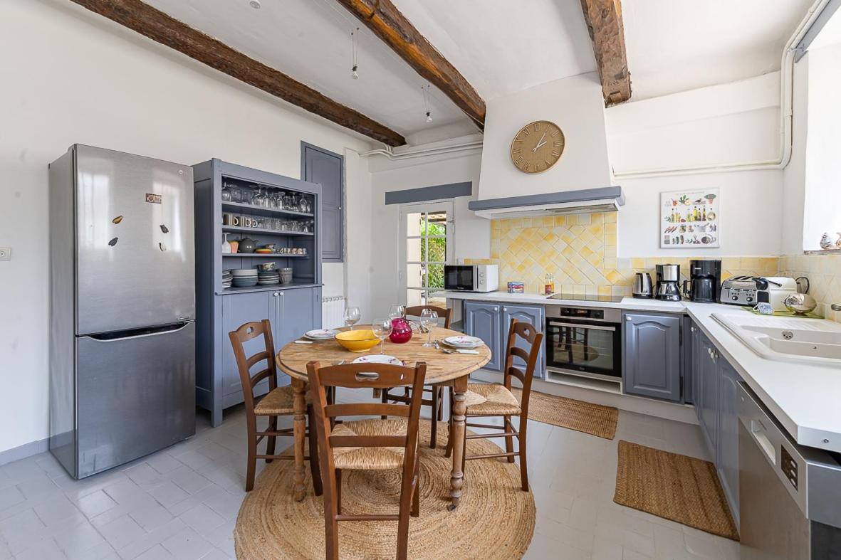 Maison De Maitre 230M² En Plein Coeur Du Village Camps-la-Source ภายนอก รูปภาพ